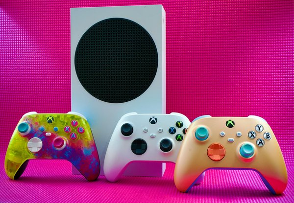 Master the art of budget-friendly gaming: tips to avoid overspending on gear